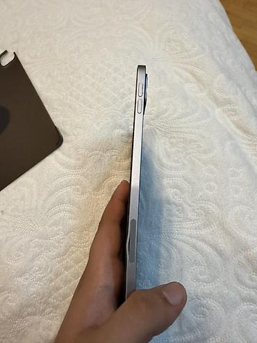 Apple iPad: İşlənmiş Apple iPad Pro 11 (2022), 11", 128 GB, Ünvandan götürmə — 2