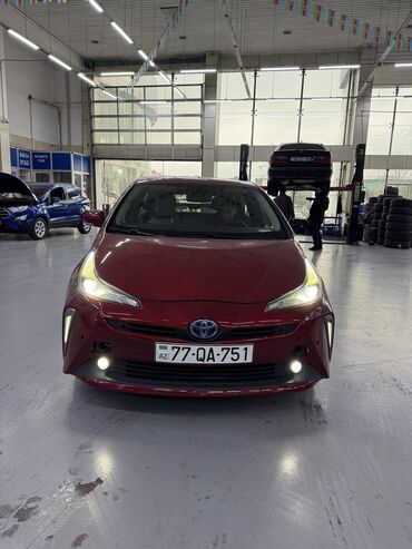 Taksi sürücüləri: Taksi sürücüsü tələb olunur, Nəqliyyat təmin edilir, Həftəlik ödəniş, 3-5 illik təcrübə — 8