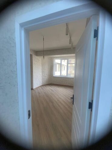 Uzunmüddətli kirayə mənzillər: Yasamal rayonu Şərifzadə küçəsində, kaktus resdoranının yanında 18 — 2