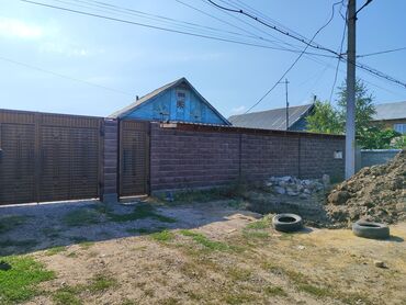 продажа дома п манас: Үй, 64 кв. м, 4 бөлмө, Менчик ээси, Эски ремонт