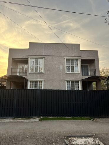 продаю дом в ипотеку: Таунхаус, 170 кв. м, 4 бөлмө, Риелтор, Дизайнердик оңдоо