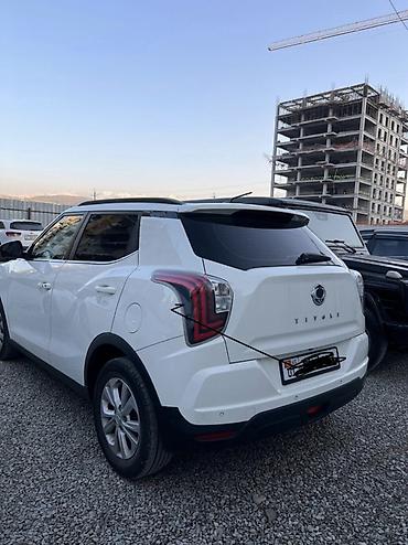 санен тиволи: Ssangyong Tivoli: 2021 г., 1.5 л, Автомат, Бензин, Кроссовер — 3