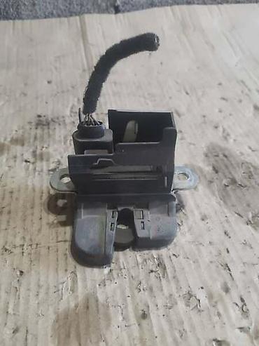 ventilator za auto: BRAVA GEPEKA ZA VOLKSWAGEN TOURAN OD 2003. DO 2015. GOD. | Brava — 1