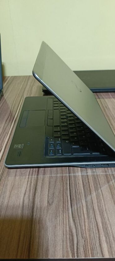 столик для ноутбука: Ультрабук, Dell, Intel Core i7, 12.5 ", Жумуш, окуу үчүн