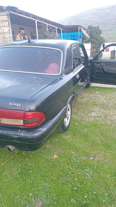 QAZ: QAZ Volga 3110, sedan, qara rəng. - Kuzov: klassik Volga dizaynı, 4 — 6