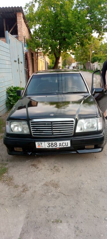 Mercedes-Benz: Mercedes-Benz W124: 1993 г., 2 л, Механика, Бензин, Седан