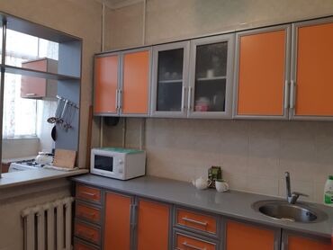 3 ком кв в бишкеке в Кыргызстан | Долгосрочная аренда квартир: 3 комнаты, С мебелью полностью