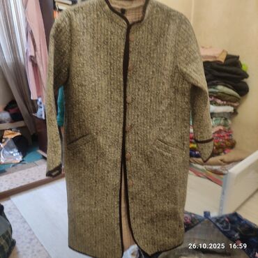 Другая женская одежда: Набор женской одежды (4 предмета) 1) Удлинённый жилет без рукавов - — 8