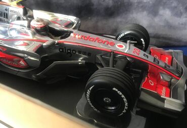 Avtomobil modelləri: Коллекционная модель McLaren Mercedes MP4-23 #23 Vodafone team H — 15