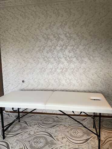массаж для двоих: Массажный стол складной,цена 6000с,новый