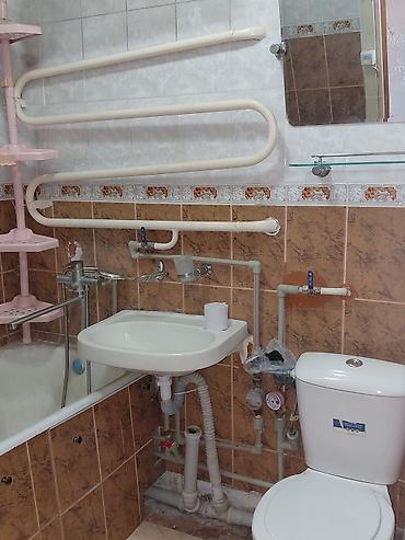 6 микрорайоне: 1 комната, 30 м², 6 мкр 104 серия, 4 этаж, Требуется ремонт — 7