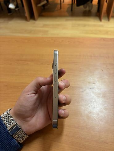macbook pro adapter: IPhone 16 Pro, 128 GB, Natural Titanium — 7
