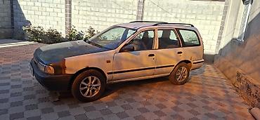 капот к7: Nissan AD: 1993 г., 2 л, Универсал — 1