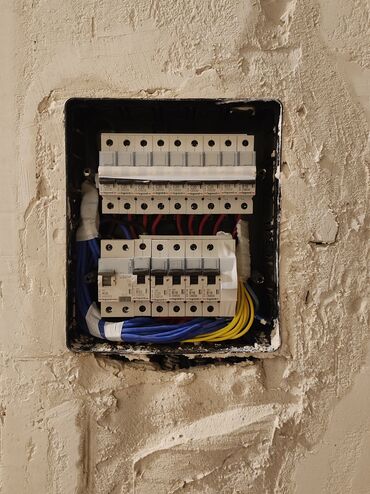 Elektrik işləri: Illərin təcrübəsi keyfiyyətli iş evlərin,obeyktlərin elektrik montajı -da lalafo.az — 10 Elektrik işləri: Illərin təcrübəsi keyfiyyətli iş evlərin,obeyktlərin elektrik montajı — 10