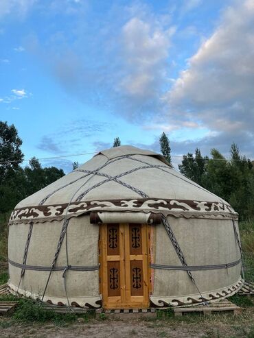 продаю палатка: Боз үйлөр сатылат, Каркасы Жыгач, 85 баш, Диаметри 6 метр