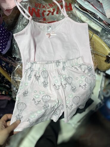 Пижамы: У вас только с длинными? Нет) У нас есть и пижамы с шортами на любой — 12