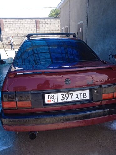 гольф 4 диск: Седан Volkswagen Passat B3, модель 3 годов, представлен в вишневом