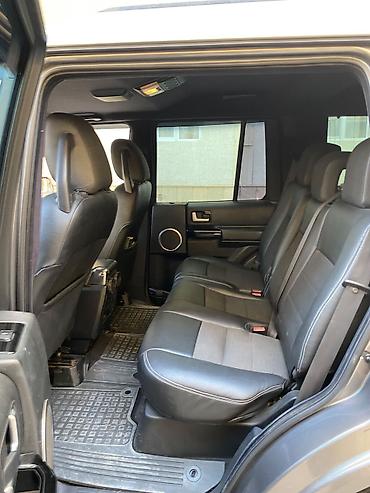 cobalt arxa stop: Land Rover Discovery 4 – 7 yerlik tam ölçülü SUV - Korpus rəngi — 7