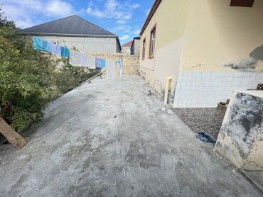 Həyət evləri və villaların satışı: Ev satılır, tam müstəqil həyət və geniş giriş-lipeykanlı eyvan. - — 6