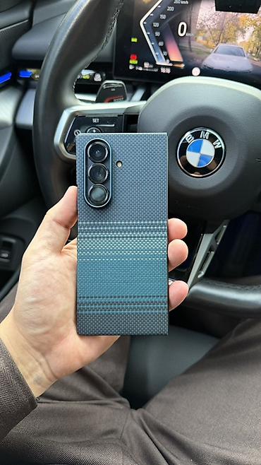 honor rt: Продаю Samsung Z Fold 7, в комплекте коробка. На экранах нет царапин — 1
