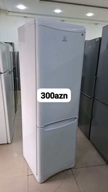 Qabyuyan maşınlar: Indesit iki qapılı soyuducu - Rəng: ağ - Üst hissə: soyuducu bölmə -