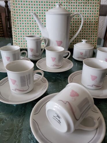 Kuhinjski setovi: Servis nov za kafu cehoslovacki iz 1980 do 92godine. Servis za 6 na lalafo.rs — 4 Kuhinjski setovi: Servis nov za kafu cehoslovacki iz 1980 do 92godine. Servis za 6 — 4