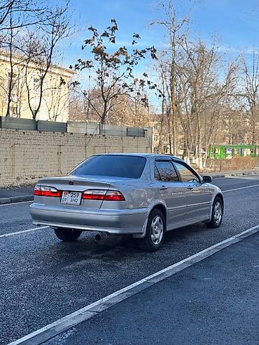Honda: Honda Accord: 2000 г., 2 л, Автомат, Газ, Седан — 5