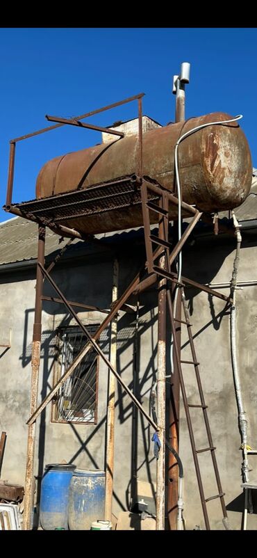 demir çen: 3.5 tonluq zavod ceni .Hün 2.70. Su ceni kimi islenib vintili ve
