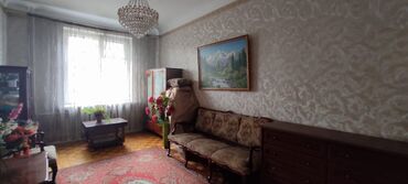 музыкальная карусель: 3 комнаты, 61 м², Сталинка, 3 этаж, Старый ремонт