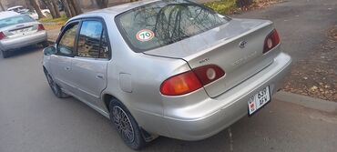 Toyota: Toyota Corolla: 2002 г., 1.6 л, Механика, Бензин, Седан