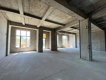 Аренда помещений свободного назначения: Сдаётся коммерческое помещение Адрес: Малдыбаева 279а Жилой — 4