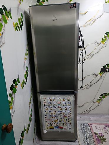 Б/У Холодильник Indesit, состояние отличное,не разу не был в