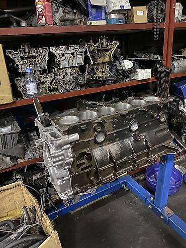 Другие детали для мотора: Запчасти для BMW - Двигатель M62B46: блок, коленвал, навесное. - — 16