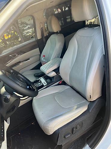 Kia: Kia Carnival: 2021 г., Минивэн — 13