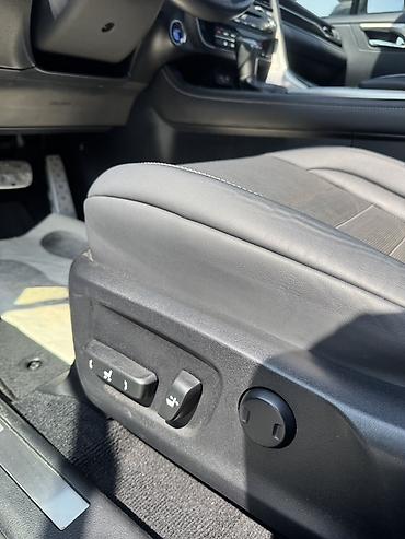 Lexus: Lexus RX: 2022 г., 3.5 л, Вариатор, Гибрид, Кроссовер — 11