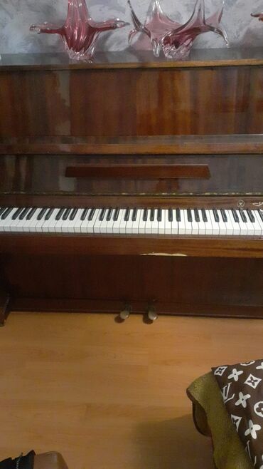 Musiqi alətləri: 170 Azn piano satilir. Kokludu problemsizdi. #validə(Gul)