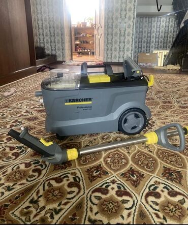 пылесос продажа: Профессиональный моющий пылесос puzzi 10/1 от Karcher. Состояние