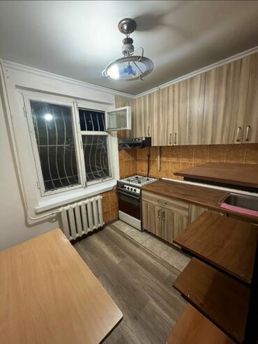 Продажа квартир: 3 комнаты, 58 м², 104 серия, 1 этаж, Евроремонт