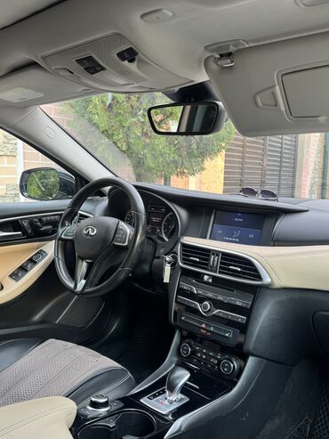 Infiniti: Infiniti : 2018 г., 2 л, Робот, Бензин, Кроссовер — 12