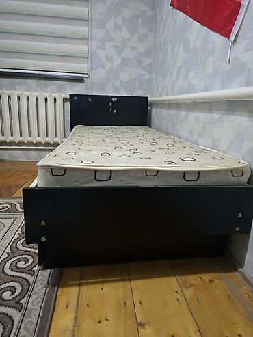 Односпальные кровати: Односпальная кровать с матрасом и выдвижным ящиком. Описание: - — 3