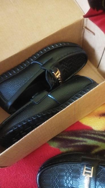 charles keith canta: Məhsul: Kişi loafer ayaqqabıları - Rəng: Qara - Üst material — 2