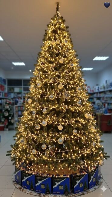 Yeni il ağacları: LED işıqlı Yeni il ağacı – payetli bəzəklərlə - Realistik iynəyarpaq — 2