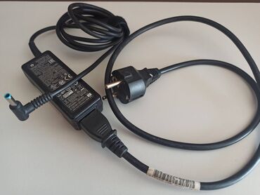 HP: Hp TPN C125, Intel i3 5005u, 500gb, 8gb Rama, Punjac Potpuno ispravan — 14