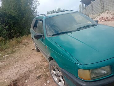 авто обмен на дом: Volkswagen Passat: 1993 г., 2 л, Механика, Бензин, Универсал
