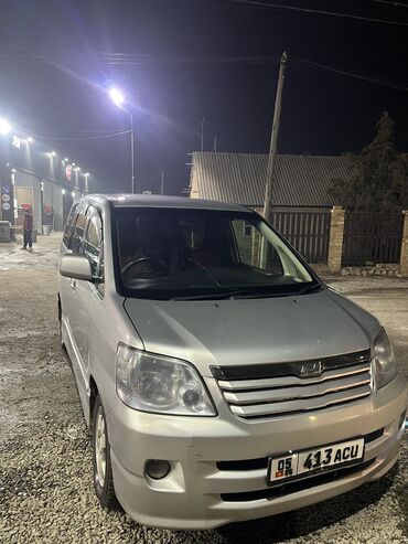 мерседес минивэн: Toyota Noah: 2003 г., 2 л, Автомат, Бензин, Минивэн