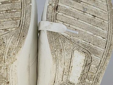 converse beżowe: Sneakersy dla mężczyzn, rozmiar 40 — 6
