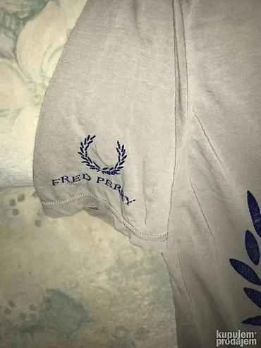 farmerke pull and bear: Originak Fred Perry majica L 95% cotton 5% elastin Ramena 47-50cm — 2