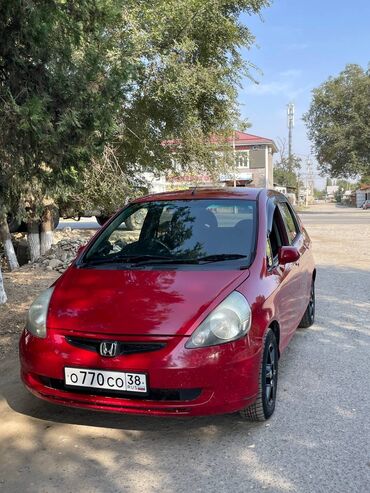 электро авто в кредит: Honda Fit (правый руль), хэтчбек 5 дверей, красный цвет. Основное: -