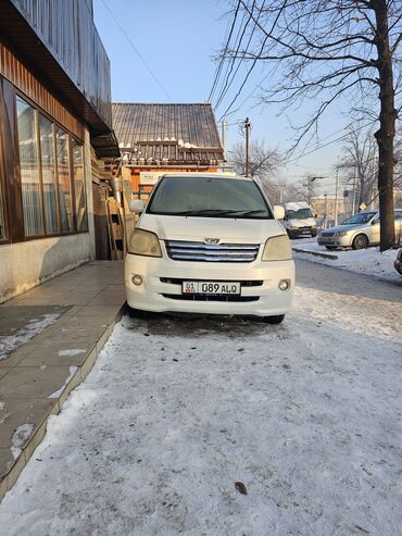 калдина 2003: Toyota Noah: 2003 г., 2 л, Автомат, Бензин, Вэн/Минивэн