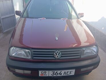 Volkswagen: Volkswagen Vento: 1992 г., 1.8 л, Механика, Бензин, Седан